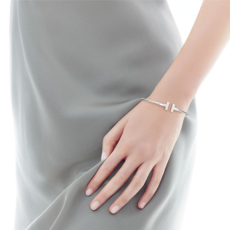 Tiffany & Co. Tiffany T Pulsera Wire de oro blanco Limitado a 3 días