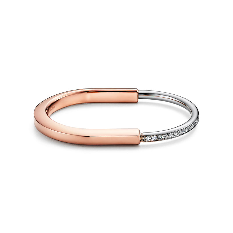 Tiffany & Co. Tiffany Lock Brazalete en oro rosa y blanco con medio pavé de diamantes