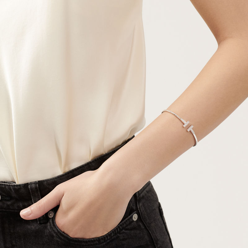 Tiffany & Co. Tiffany T Pulsera Wire de diamantes de oro blanco Ofertas