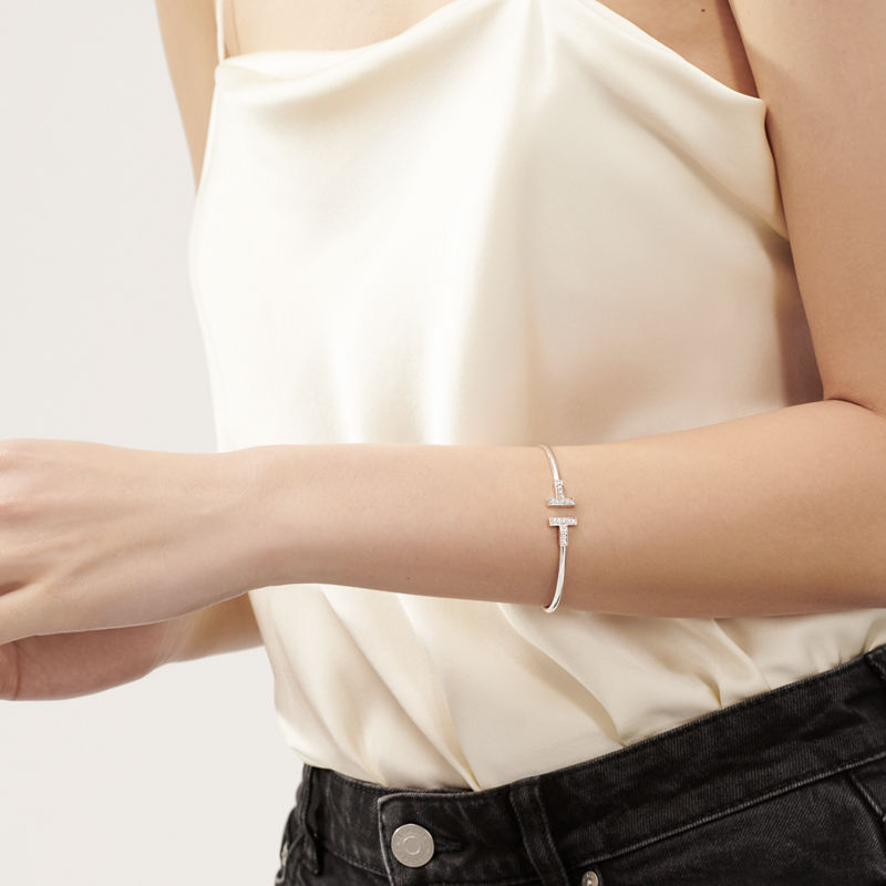 Tiffany & Co. Tiffany T Pulsera Wire de diamantes de oro blanco Ofertas