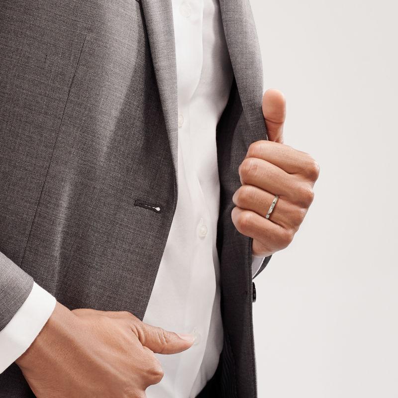 Tiffany & Co. Tiffany True™ Alianza en platino con diamantes 2 5 mm de ancho Grandes descuentos