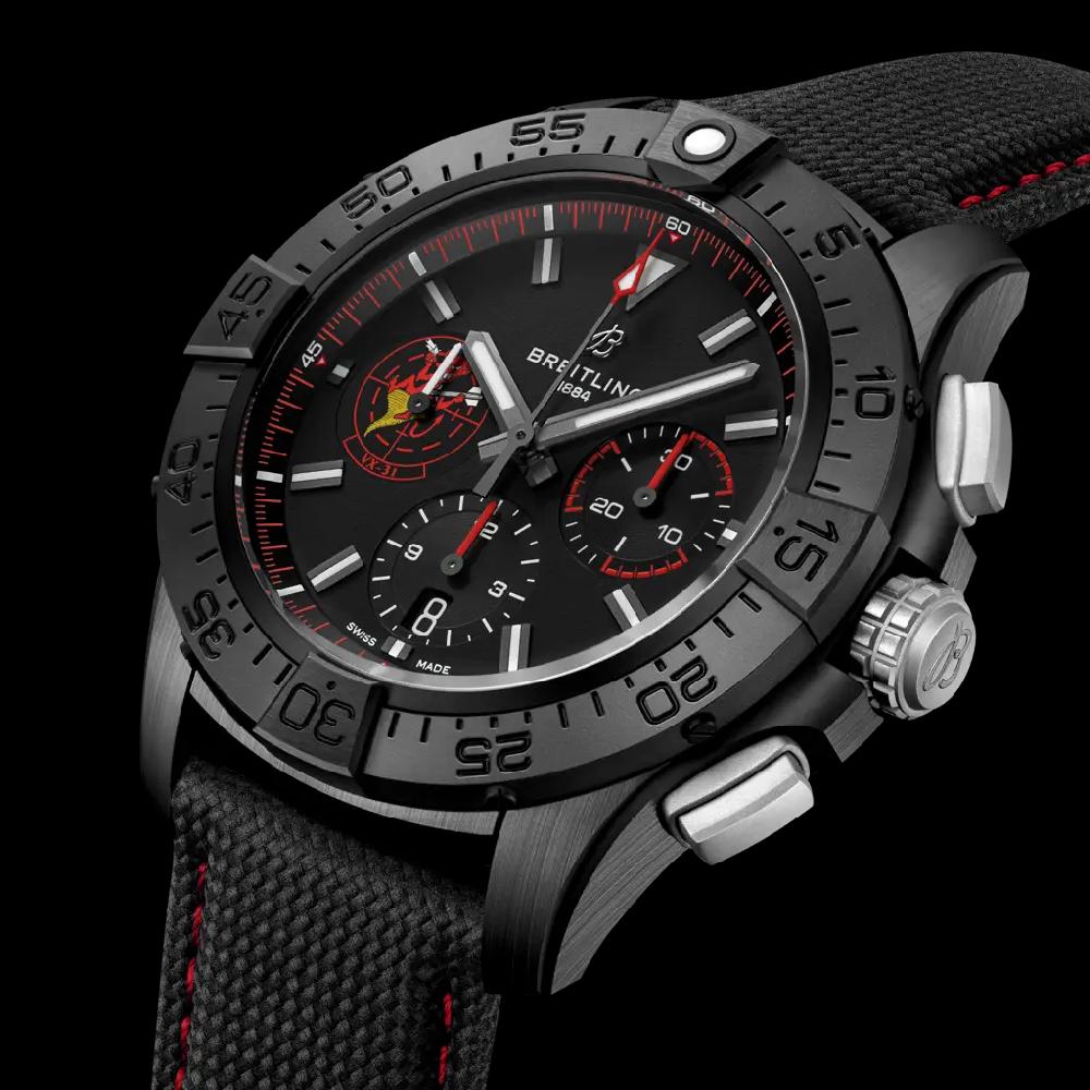 Breitling Avenger B01 Chronograph 44 Night Mission Dust Devils En oferta