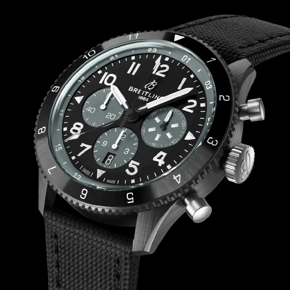 Breitling Super AVI B04 Chronograph GMT 46 Mosquito Night Fighter Solo hoy