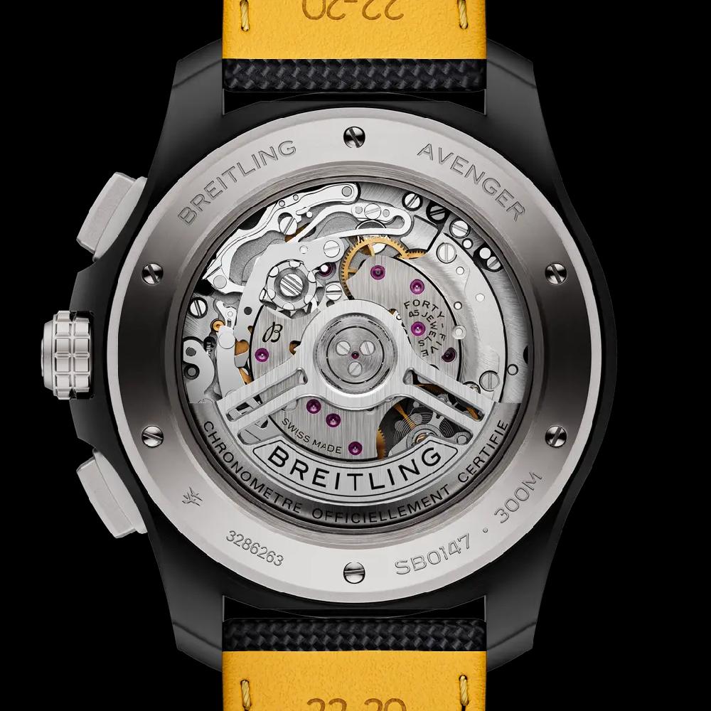 Breitling Avenger B01 Chronograph 44 Night Mission Oferta exclusiva