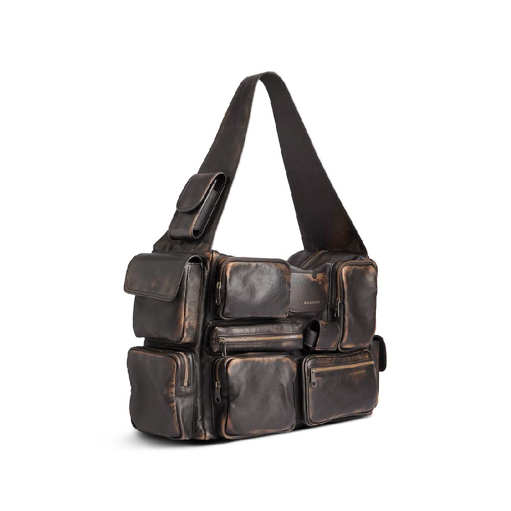 Balenciaga Bolso Sling Superbusy Grande Efecto Desgastado para Hombre en Marrón Precios de Black Friday