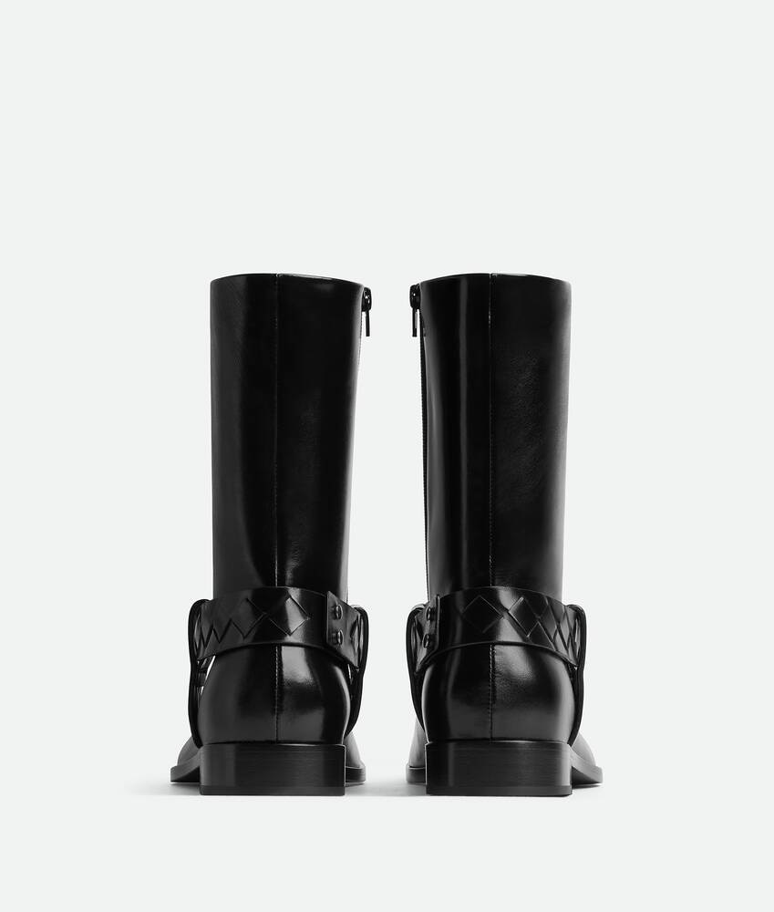 Bottega Veneta Bota Achille 2025