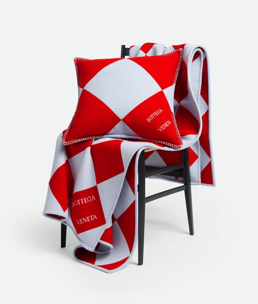 Bottega Veneta Cojín de jacquard a cuadros Promoción trimestral