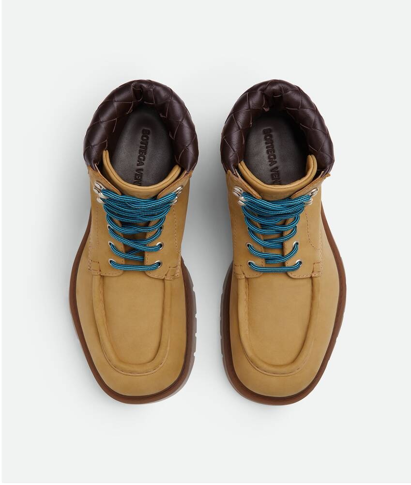 Bottega Veneta Botín Con Cordones Haddock Oferta especial de fábrica