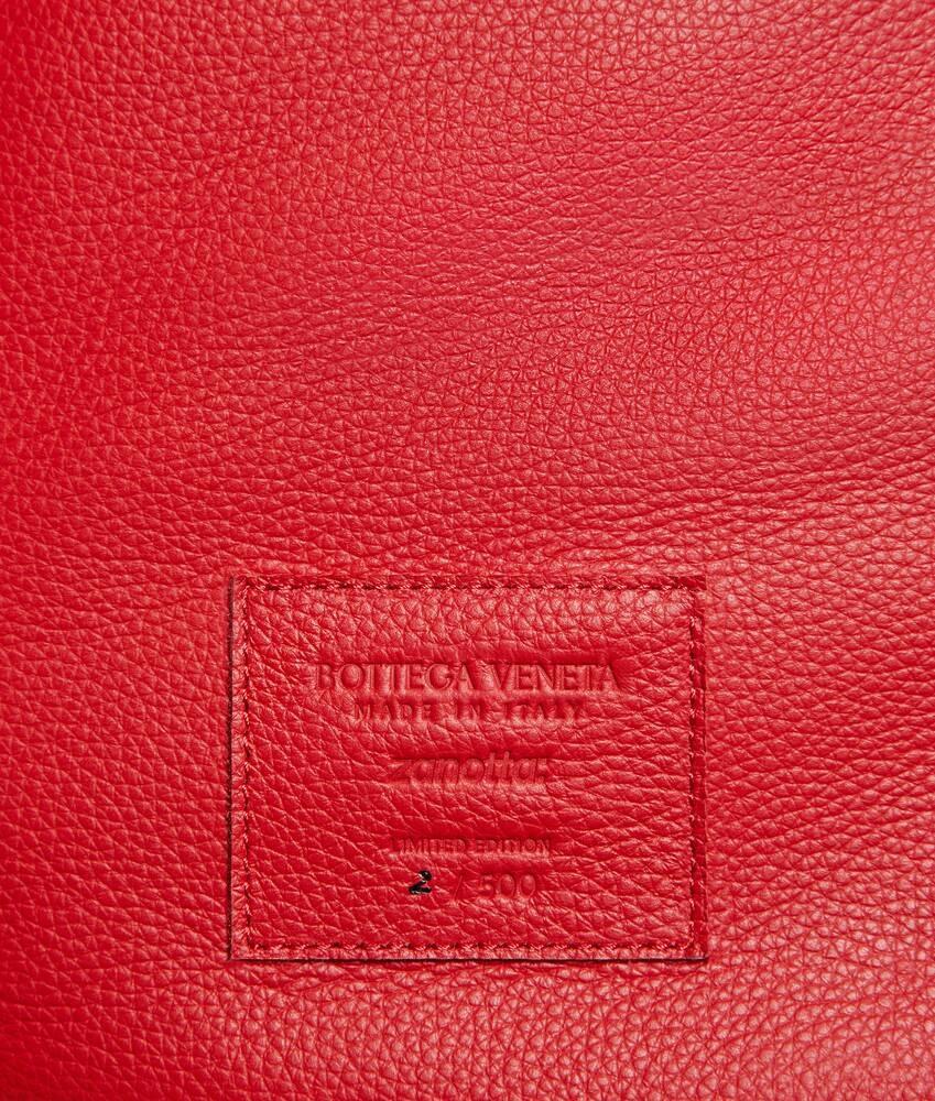 Bottega Veneta Puf pequeño con diseño de mariquita En línea