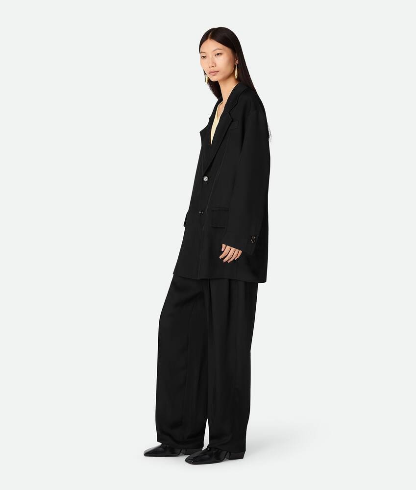 Bottega Veneta Chaqueta de sarga de seda y viscosa COMPRAR AHORA