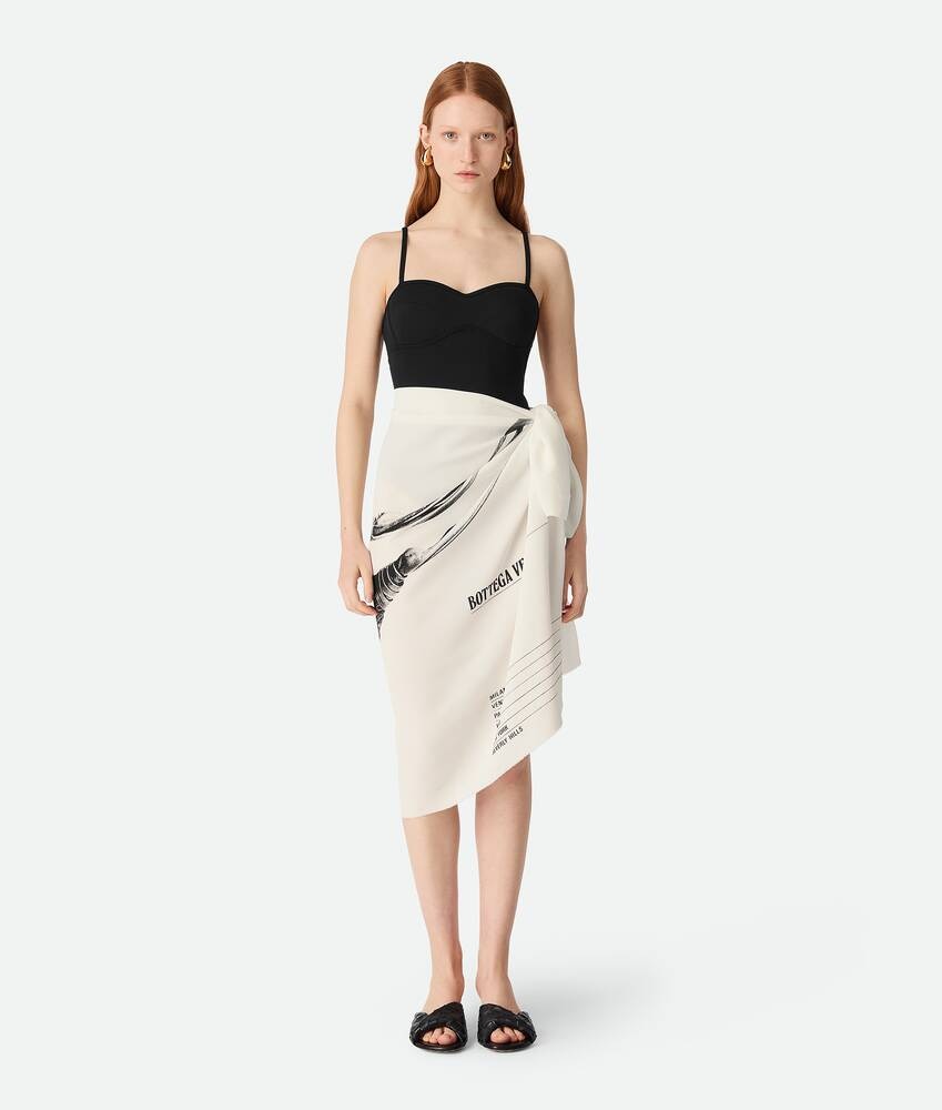Bottega Veneta Foulard de sarga de seda estampada Ahorra y exporta