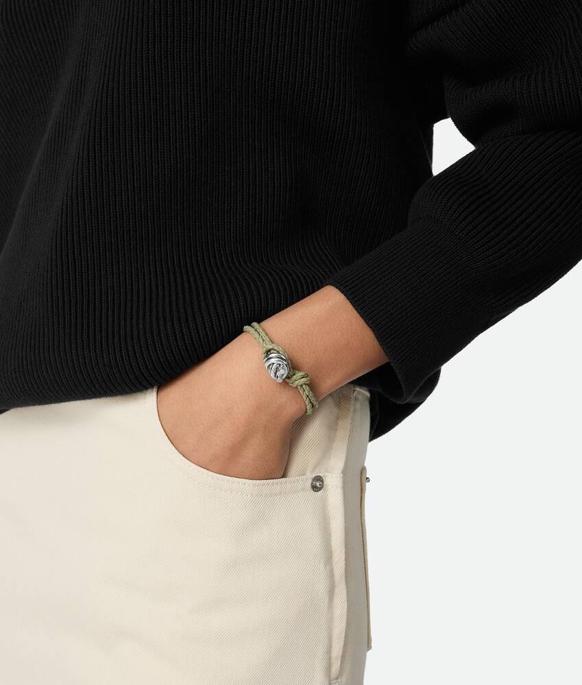 Bottega Veneta Pulsera Knot de piel Envío gratis