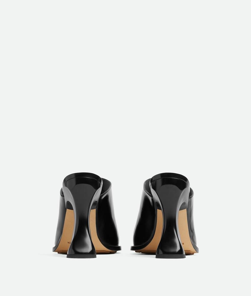 Bottega Veneta Mule Cha-Cha Precios de Black Friday