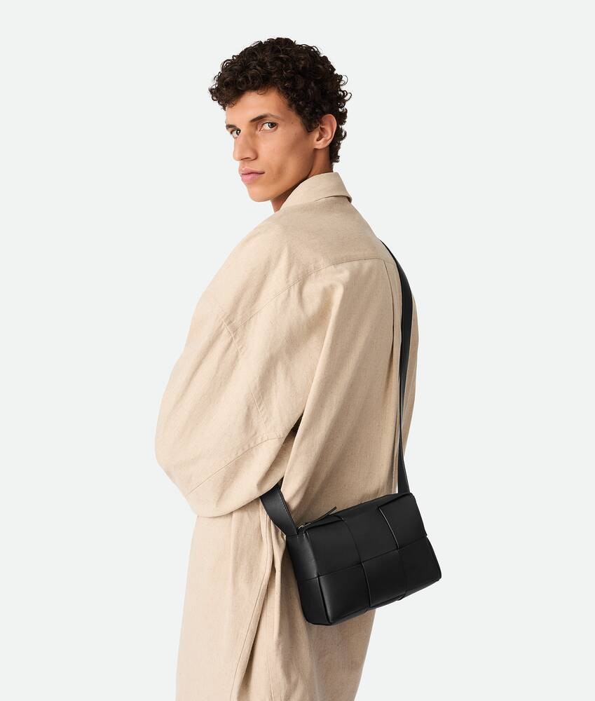 Bottega Veneta Arco Camera Bag pequeño Tienda