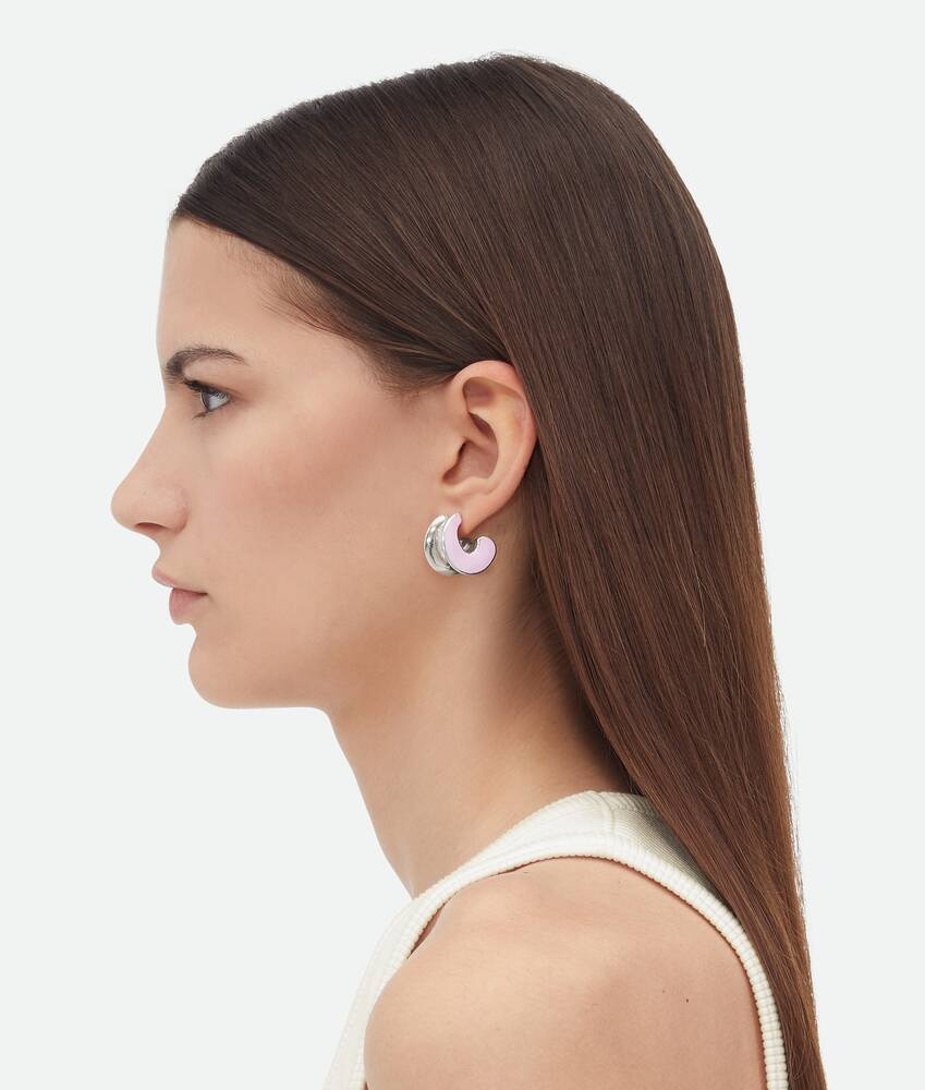 Bottega Veneta Pendientes H Beam pequeños Envío gratis