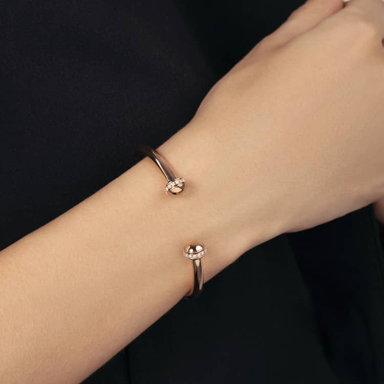 Piaget Possession open bangle bracelet COMPRAR AHORA